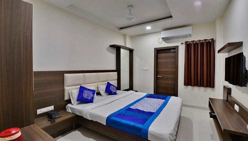 Hotel Amar Palace Ujjain Exterior foto